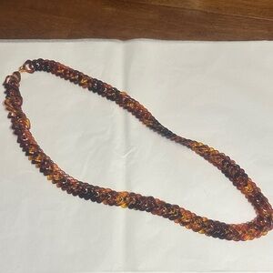 Elegant Amber Toned Chain Necklace